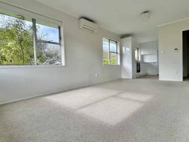 Apartment for rent in Royal Oak, Oroua County