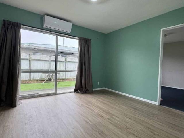 Apartment for rent in Heathcote, Canterbury