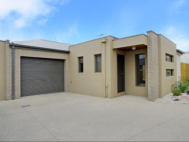 House for rent in Highton, Geelong