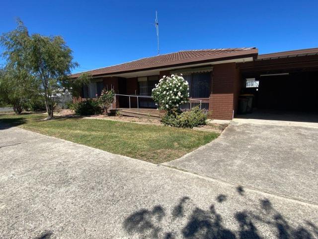Apartment for rent in Alma, Victoria