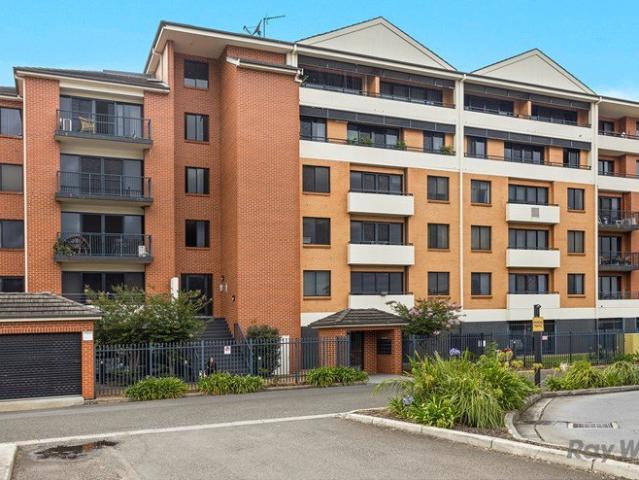 Apartment for rent in Fairy Meadow, Wollongong City Council