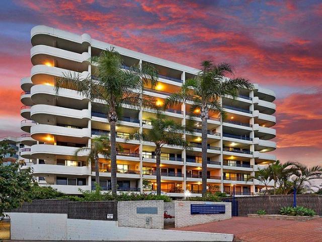Apartment for rent in The Entrance, New South Wales