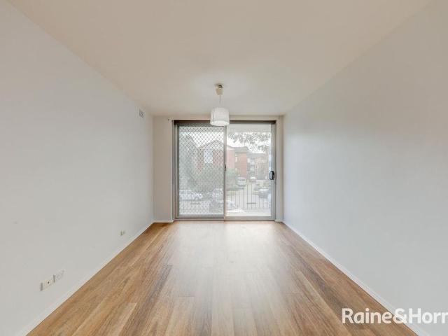 Apartment for rent in Eastlakes, Sydney