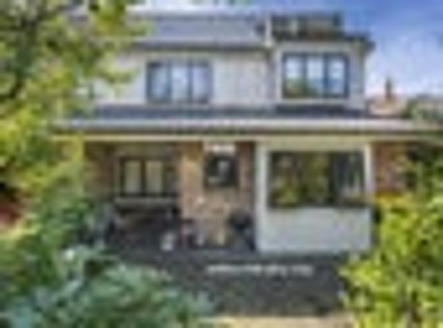 Townhouse for sale in Otakou