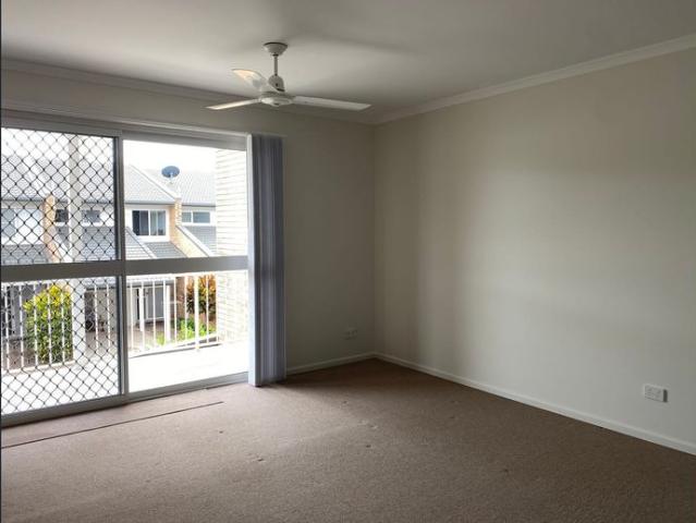 Townhouse for rent in Great Sandy Strait, Queensland