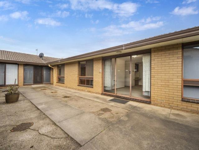 Apartment for rent in Hamilton, Victoria