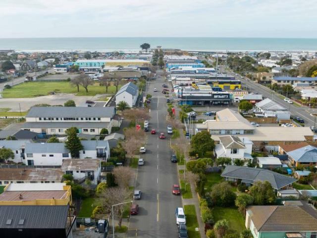 Apartment for rent in Chaslands, Canterbury