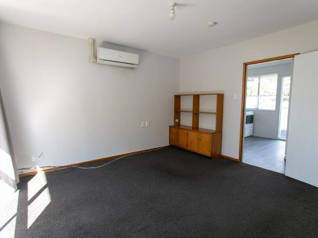 Room for rent in Sockburn, Christchurch