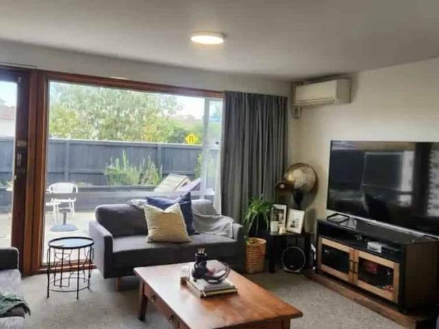 Townhouse for rent in Saint Albans, Canterbury
