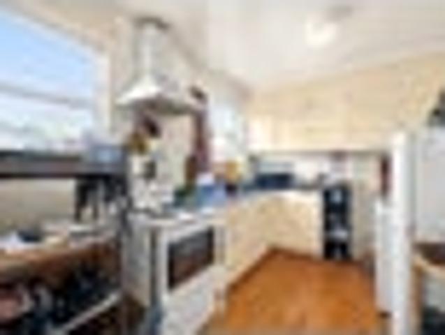 Apartment for sale in Pauatahanui, Wellington