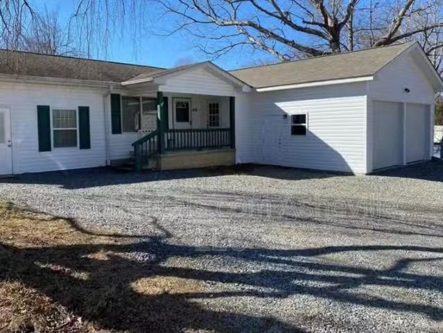 House for rent in Hendersonville