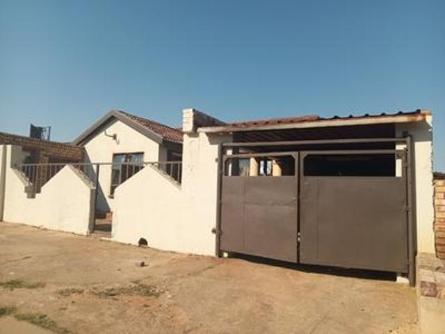 House for sale in Kagiso, Gauteng