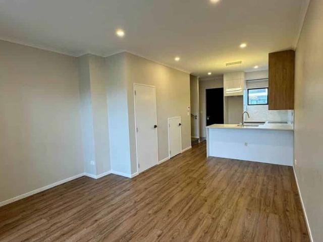 Townhouse for rent in Henderson, Henderson-Massey