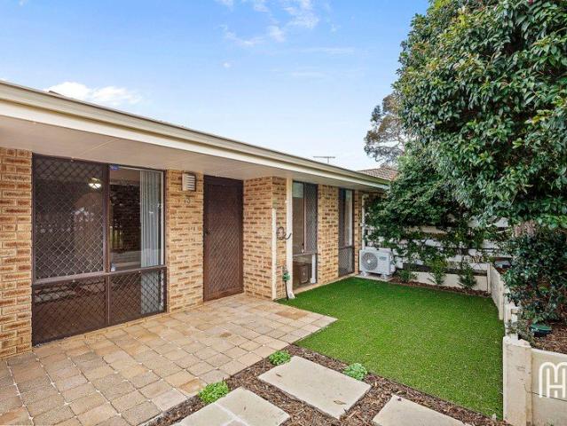 Villa for rent in Yokine, City of Stirling