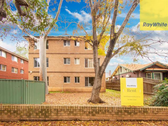 Apartment for rent in Little India, Sydney