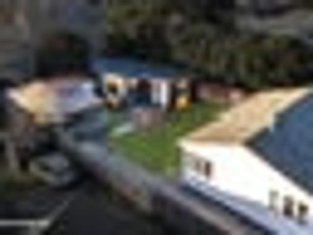 House for sale in Chaslands, Canterbury