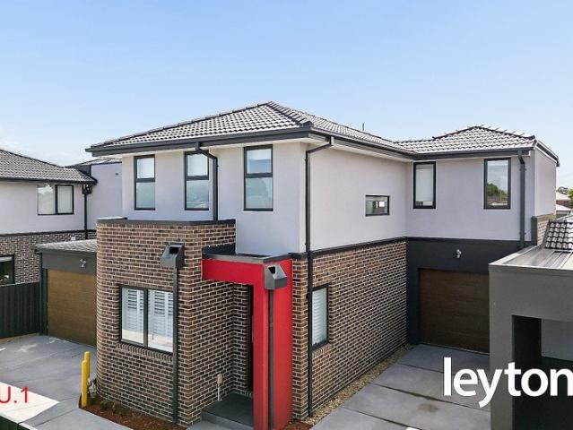 Townhouse for sale in Springvale, Melbourne