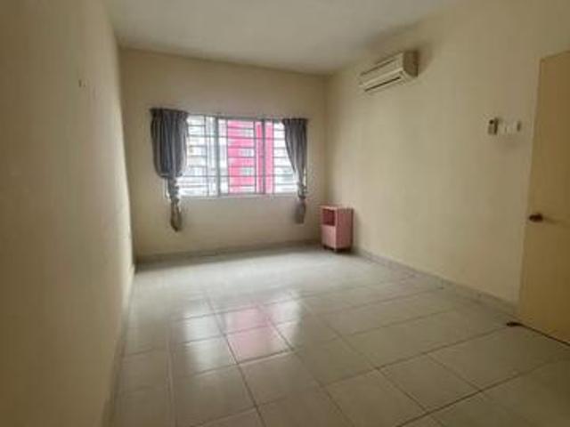 Condominium for sale in Petaling, Subang Jaya