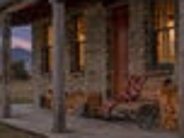 House for sale in Otakou