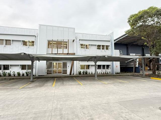 Office for rent in Toombul, Queensland