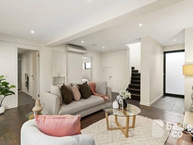 Townhouse for sale in Camerons Creek, Victoria