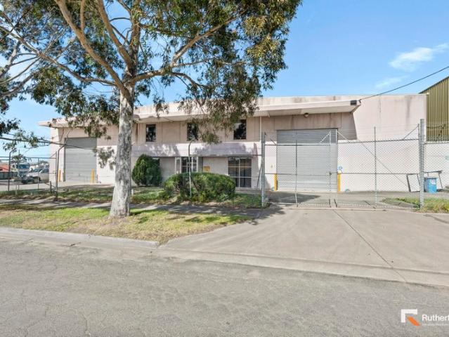 Warehouse for rent in Broadmeadows, Melbourne