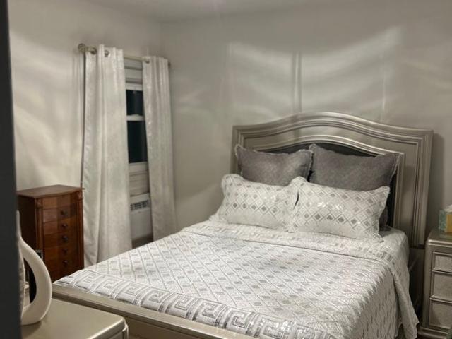 Room for rent in Queens, Arverne