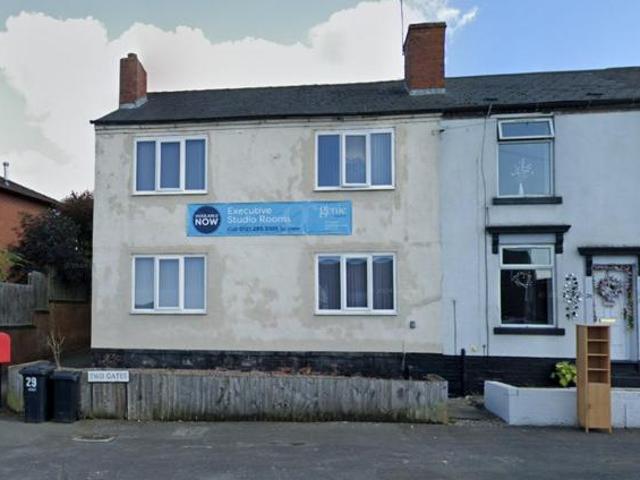 House for sale in Halesowen, West Midlands