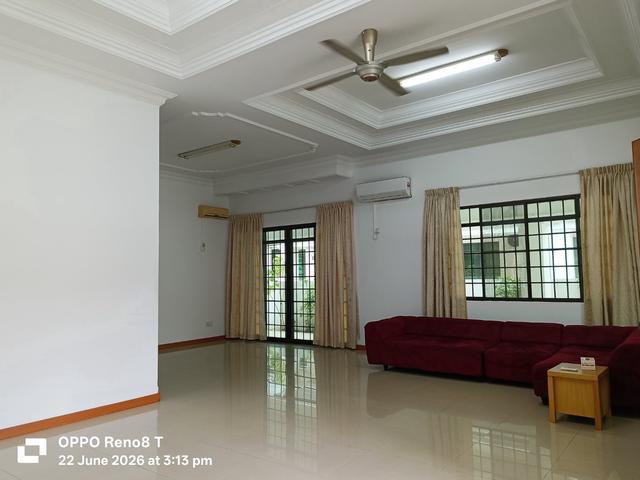 Residential House for rent in Long Miri