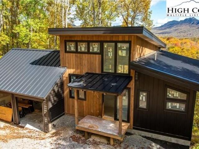 House for sale in Avery, North Carolina