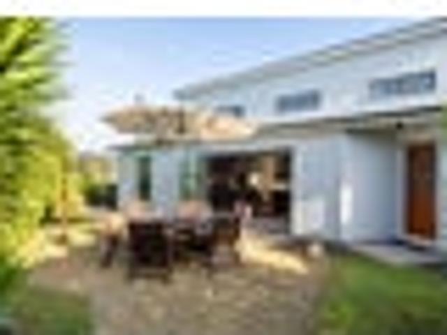 House for sale in Waikanae Beach, Wellington