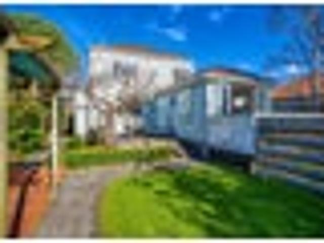 House for sale in Days Bay, Wellington