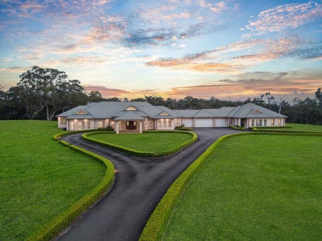 Cottage for sale in Kenthurst, Sydney