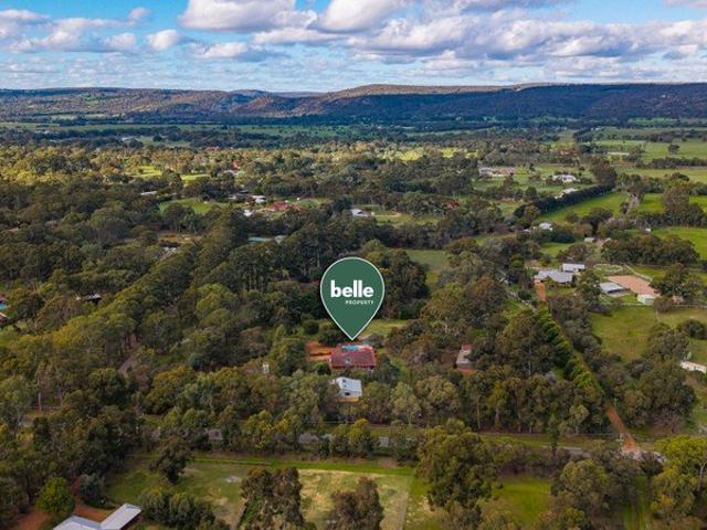 Cottage for sale in Serpentine, Western Australia
