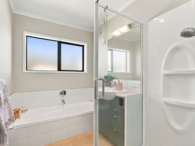 Property for sale in Pāpāmoa Beach, Papamoa