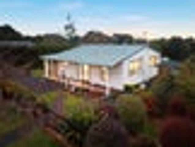 House for sale in Awhitu, Oroua County