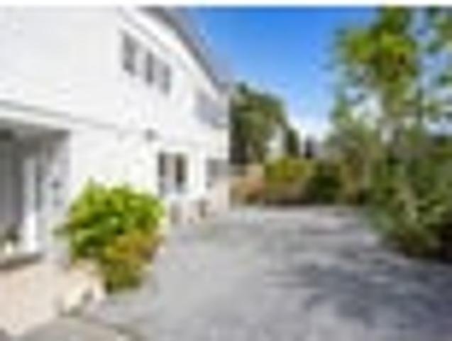 House for sale in Ōwairaka, Albert-Eden