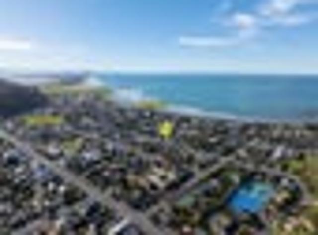 House for sale in Chaslands, Canterbury