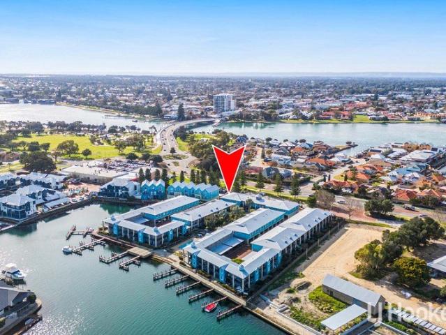 Apartment for sale in Parklands, Western Australia