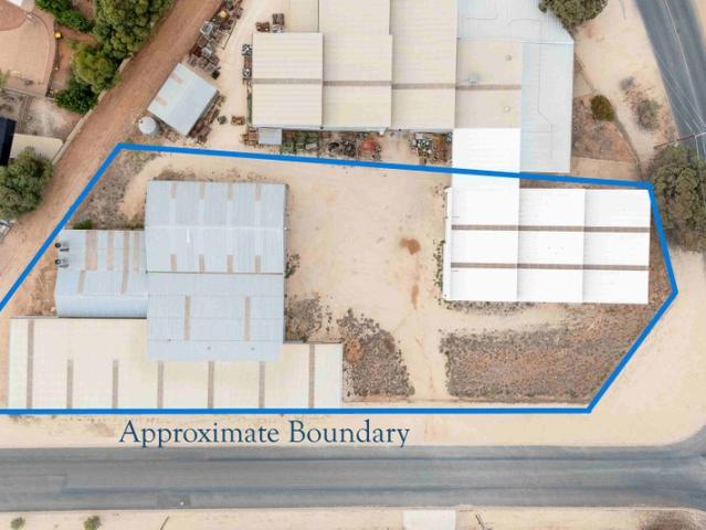 Warehouse for sale in Loxton, South Australia