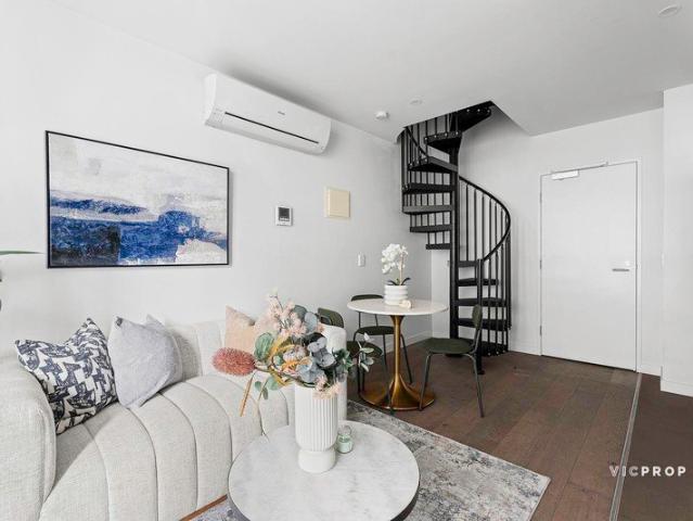 Apartment for sale in West Melbourne, Melbourne