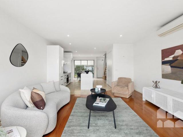 Townhouse for rent in Camerons Creek, Victoria