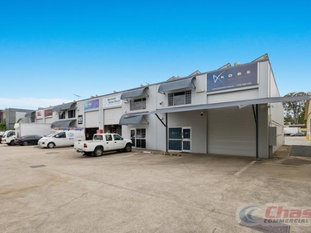 Warehouse for rent in Toombul, Queensland