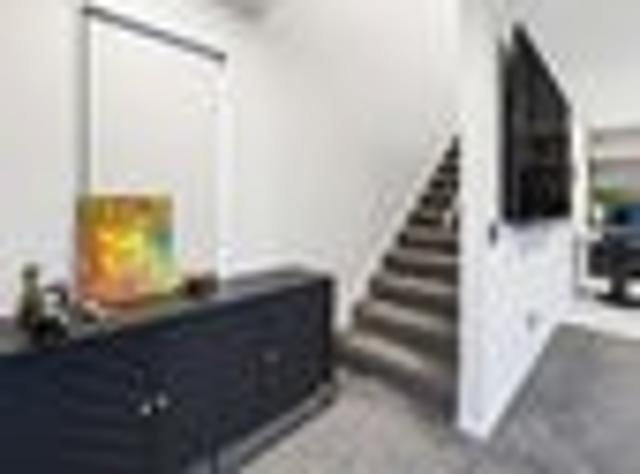 Apartment for sale in Heathcote, Canterbury