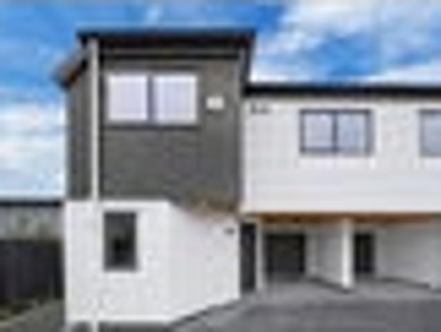 Townhouse for sale in New Lynn, Oroua County