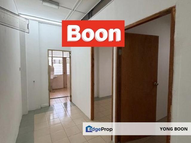 Shop for rent in Kuching