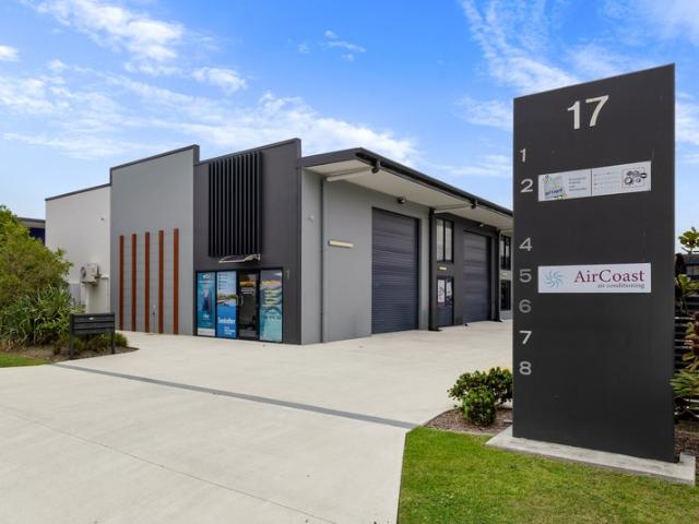 Warehouse for sale in Kings Creek, Queensland