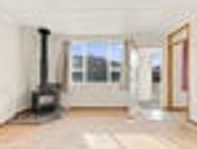 House for sale in Otakou