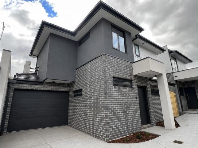Townhouse for rent in Camerons Creek, Victoria