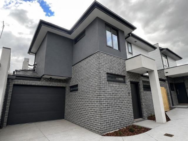 Townhouse for rent in Camerons Creek, Victoria